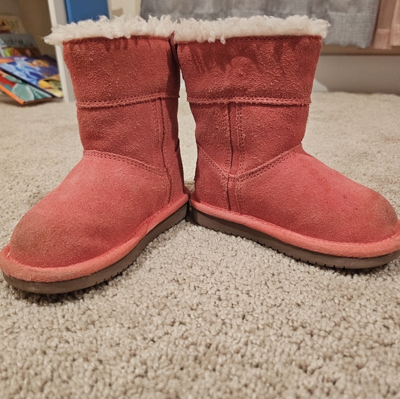 Koolaburra Pink Boot - Picture 1 of 5